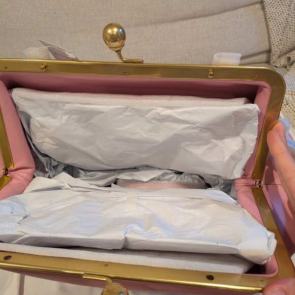 Extremely rare Coach Kisslock Frame in π©· Pink! - Picture 8 of 12